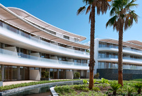 Exklusive Apartments und Villen am Meer in Estepona