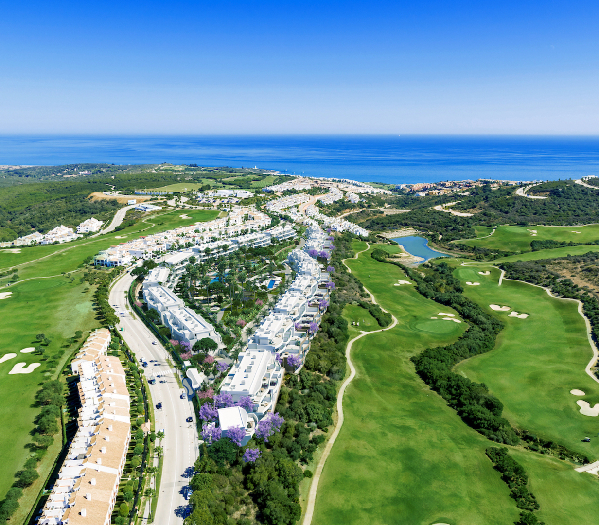 Apartments in a quiet location by the golf course with a view of Gibraltar