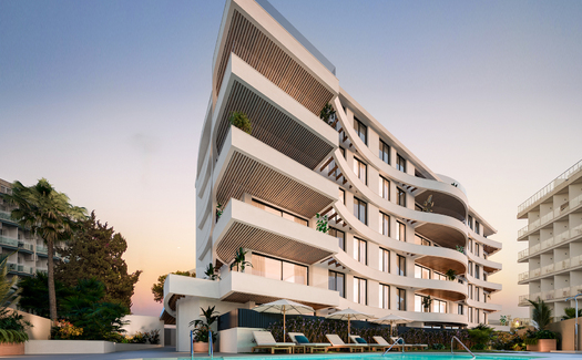 Modern apartments by the marina in the center of Benalmádena